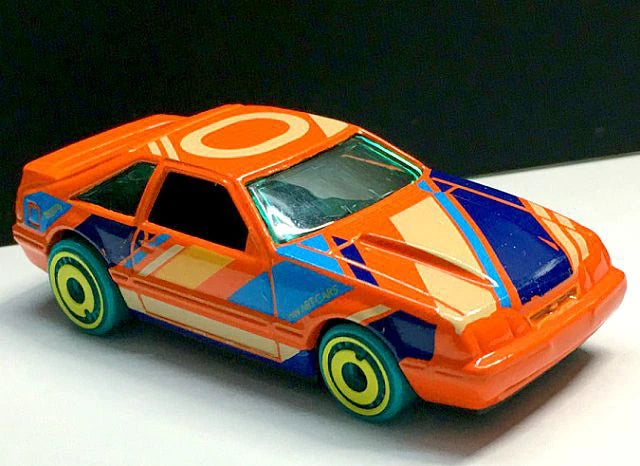 Hot Wheels '92 Ford Mustang (2020)